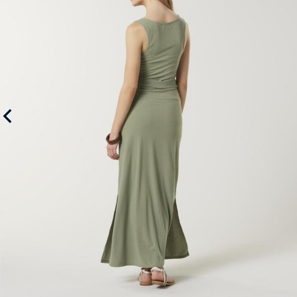 Simply Styled Ribbed Sleeveless Maxi Dress - Picture 2 of 10
